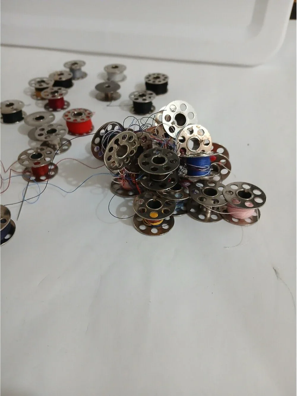 Lot of  Vintage Metal Sewing Machine Bobbins With Yarn Different Colors